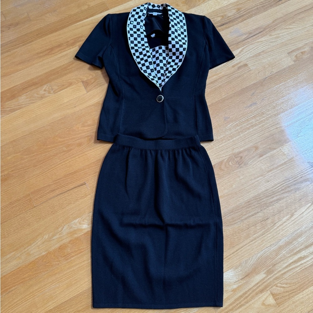 St. John Suit Set